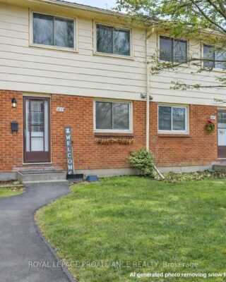 G – 209 North Park Street, Belleville