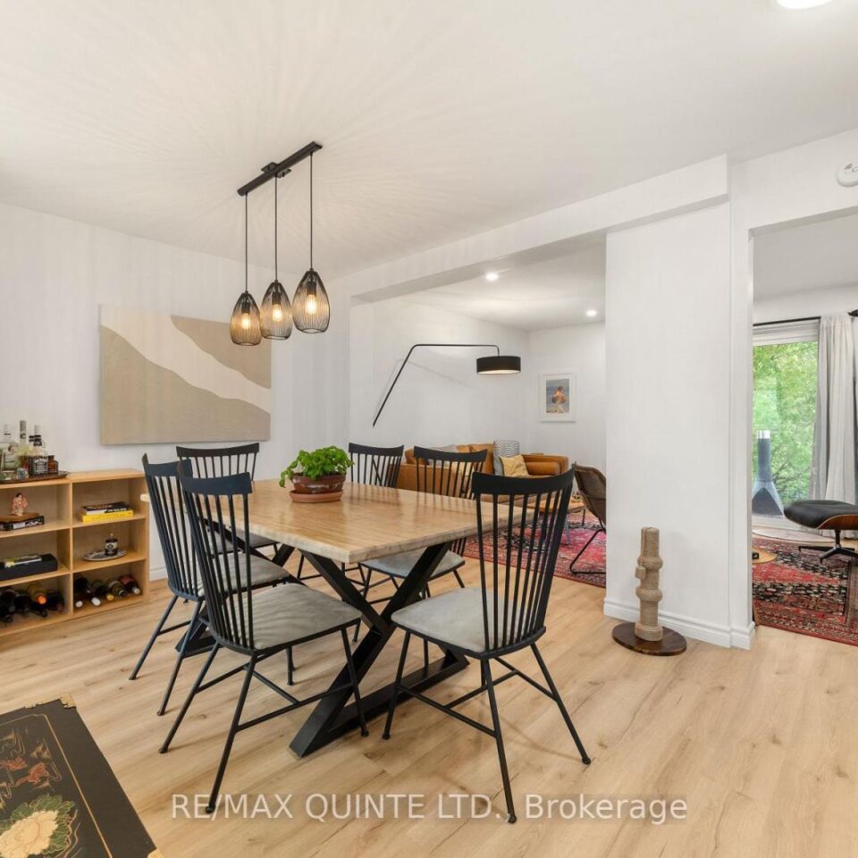 H – 215 North Park Street, Belleville