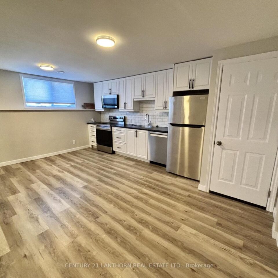 Lower – 3 1st Avenue, Prince Edward County