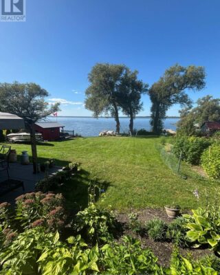 Lower Unit – 3 Solmes Street, Prince Edward County