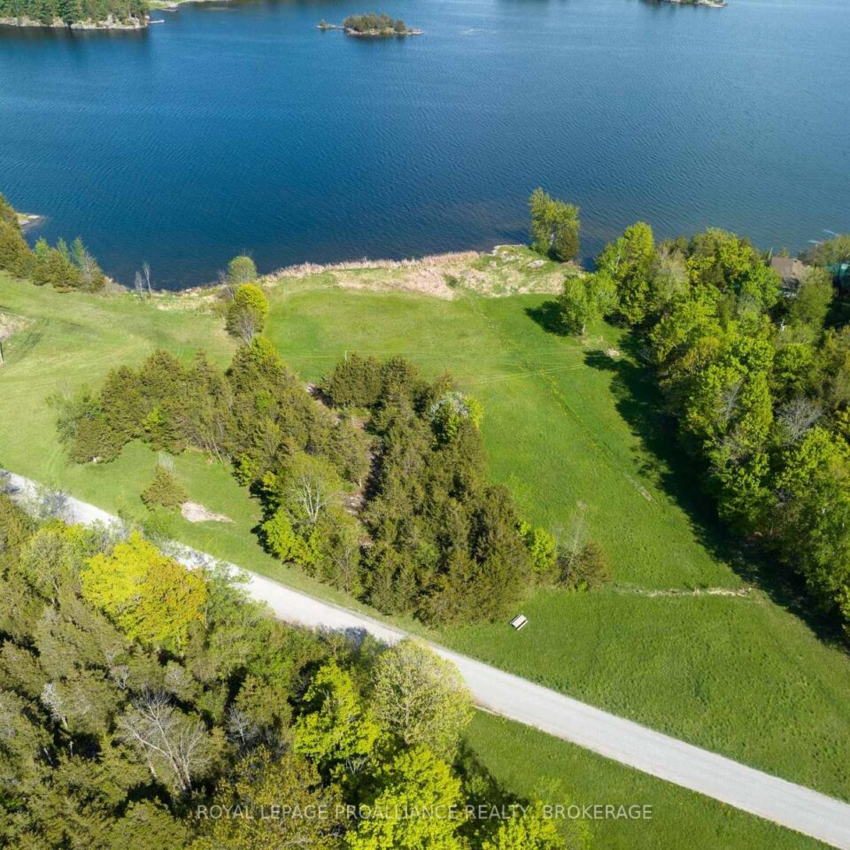 Pt Lt 17 Gananoque Lake Lot, Front Of Leeds & Seeleys Bay