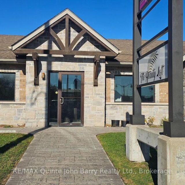 Unit 2 – 56 Middle Street, Quinte West