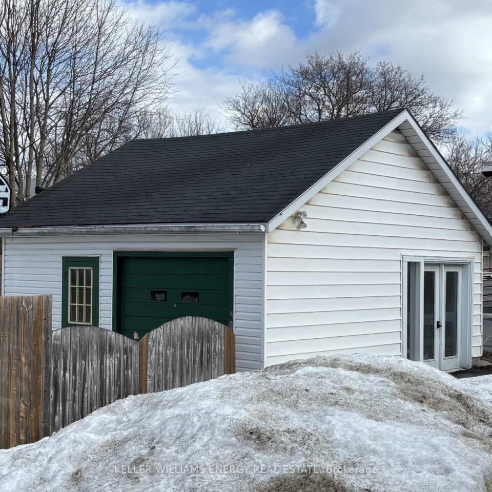 Unit B – 58 Picton Main Street, Prince Edward County